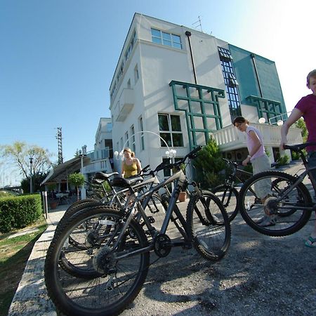 Hotel Sv. Mihovil Trilj Eksteriør bilde