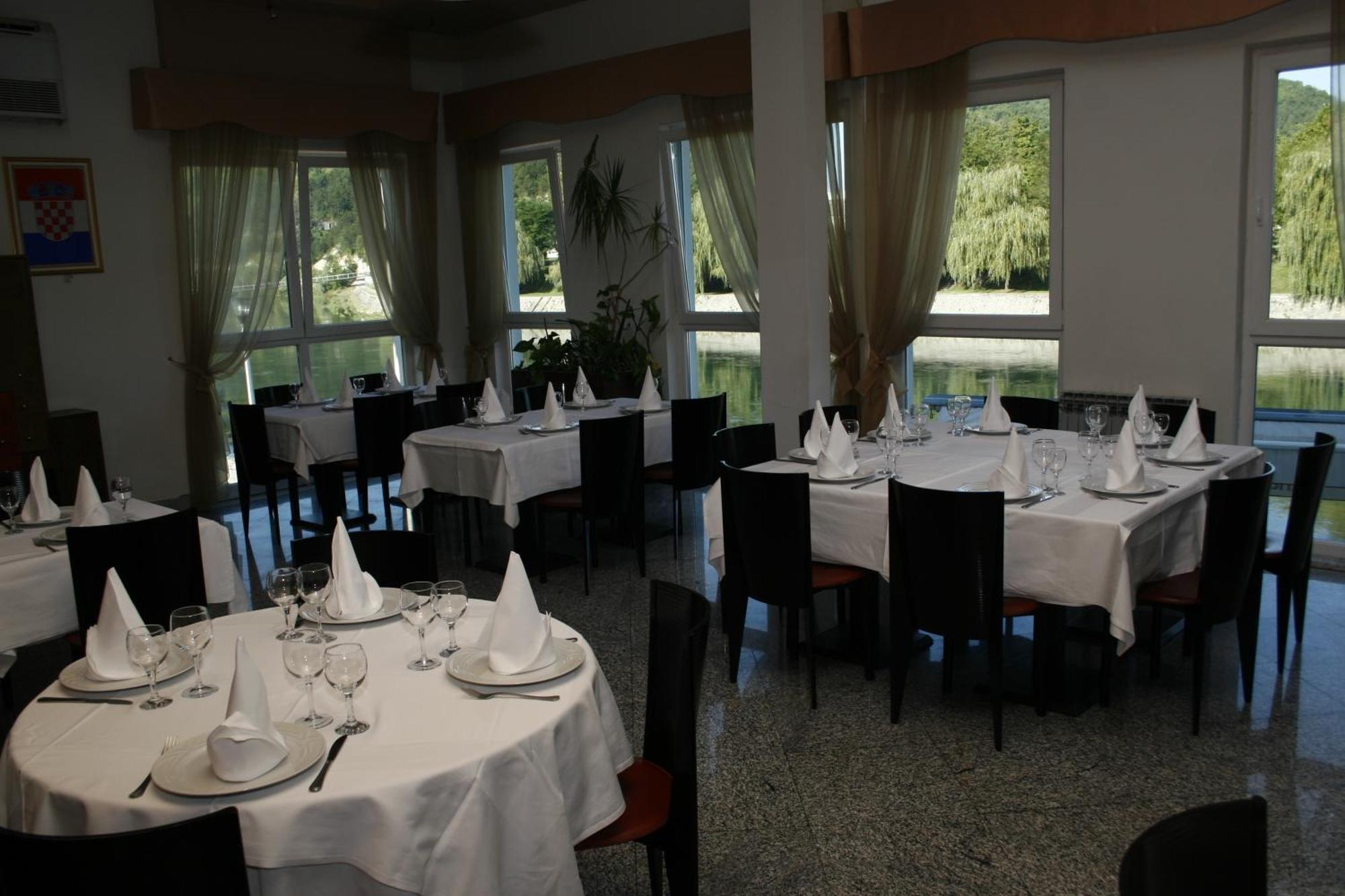 Hotel Sv. Mihovil Trilj Eksteriør bilde