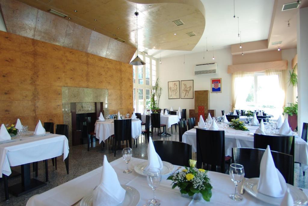 Hotel Sv. Mihovil Trilj Rom bilde